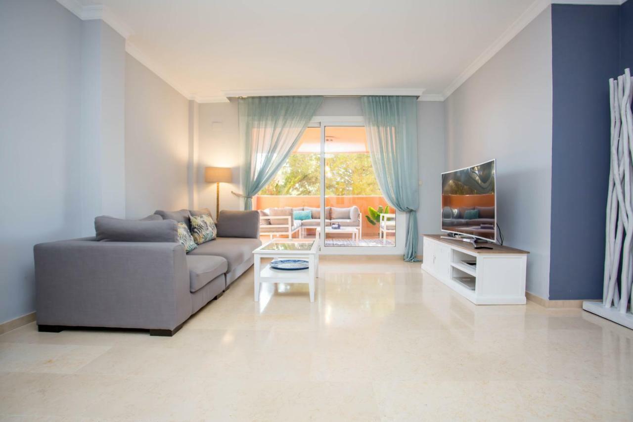 Ample Luxury Apart Fancy Marbella Golf & Padel Exterior foto